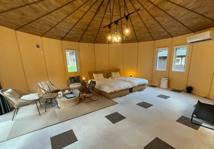 河口湖の犬連れ宿の室内