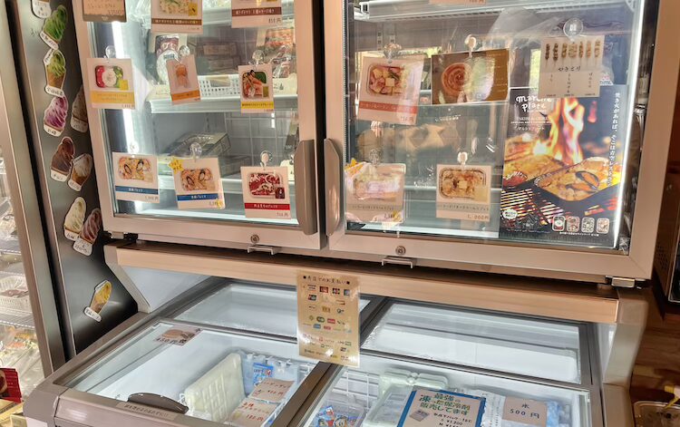 フォレストドーム付知峡の売店の冷凍食品