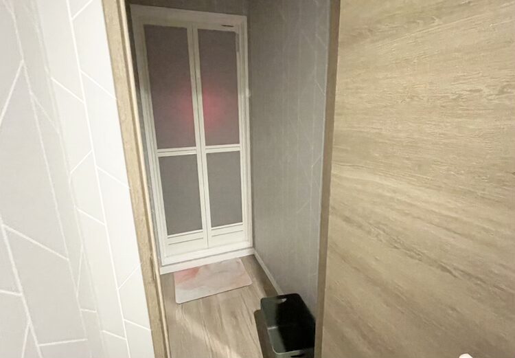 フォレストドーム付知峡の脱衣場・シャワー