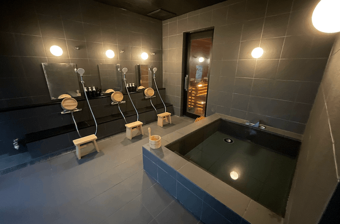 犬連れ宿泊できる八ヶ岳のアイカフェファームの内湯